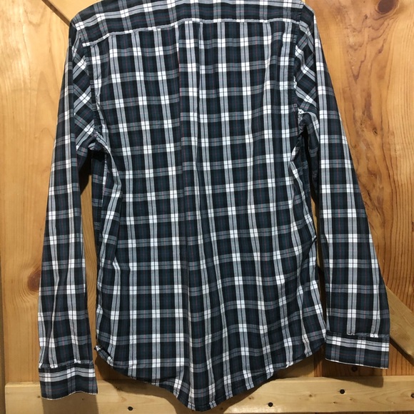H&M men’s plaid bottom up shirt - Picture 2 of 3